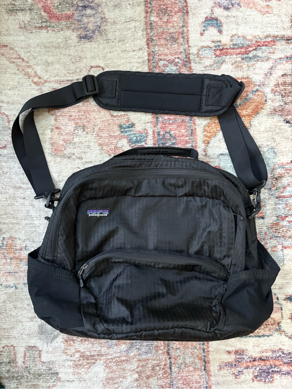 Vintage Patagonia Messenger Laptop Bag Padded Pockets Adjustable Strap Black